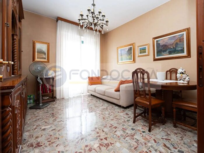 Appartamento bilocale in vendita in Via Varanini, Milano