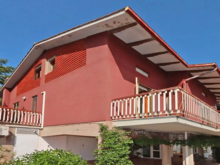 Casa con 5 locali in vendita in Via Vetulonia, Perugia