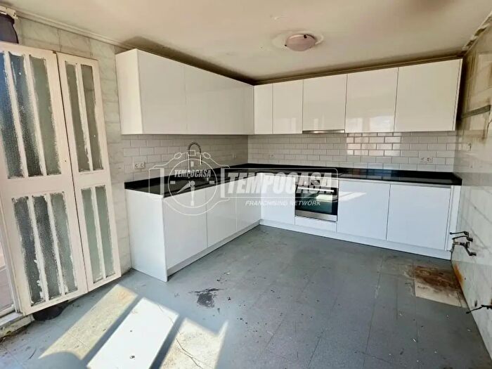 Appartamento bilocale in vendita in Via Giacomo Leopardi, Napoli