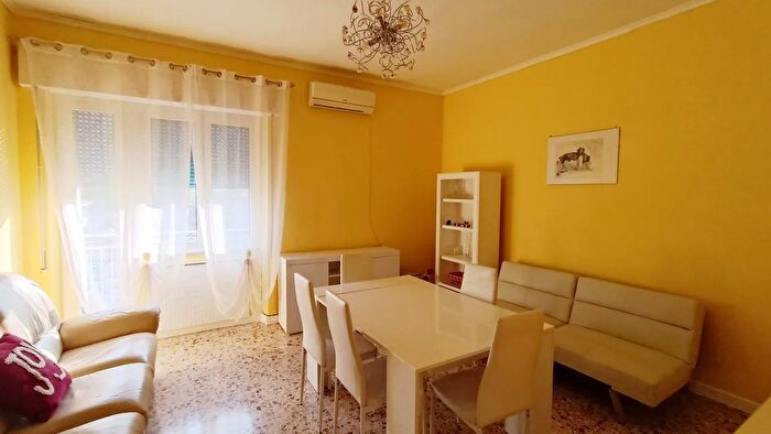 Appartamento trilocale in vendita in Via Carnello San Carlo, Isola Del Liri