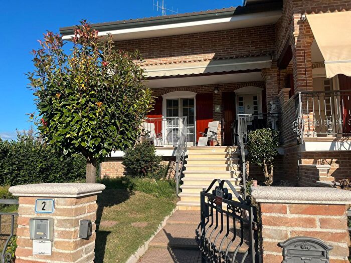 Casa con 6 locali in vendita in Via Tito Abudio Vero, Ravenna