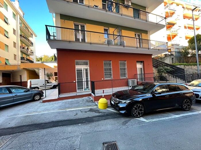 Appartamento bilocale in vendita in Via Sanlorenzo, Cogoleto