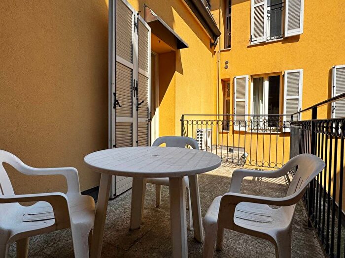 Appartamento bilocale in affitto in Via Cesare Correnti, Carrobbio, Milano