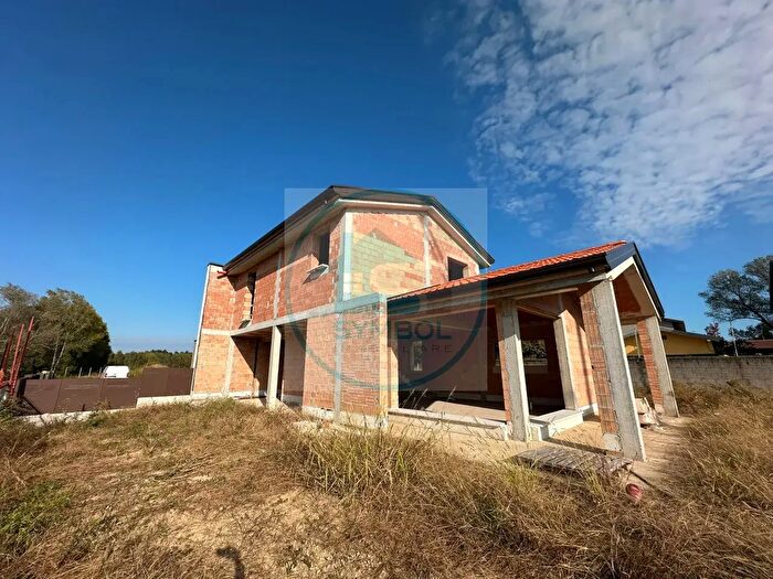 Casa quadrilocale in vendita in Via Rossignago, Spinea