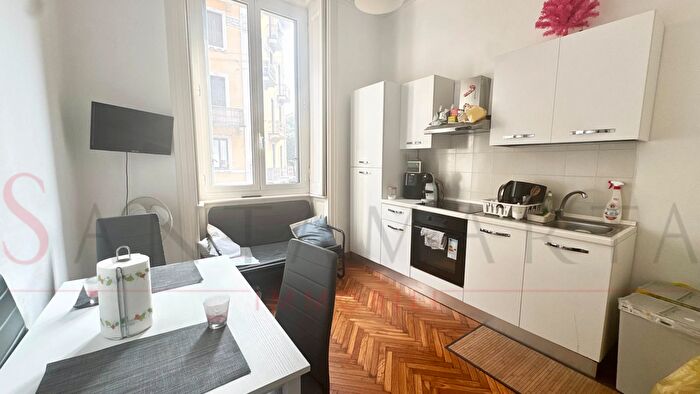 Appartamento trilocale in affitto in Via Spartaco, Milano