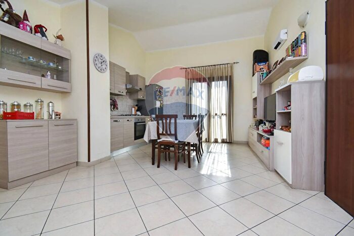 Casa quadrilocale in vendita in Via Terza Retta di Ponente, Belpasso