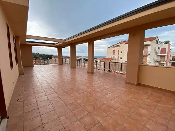 Appartamento con 12 locali in vendita in Via Giacomo Medici SantAgata di Militello, SantAgata Di Militello