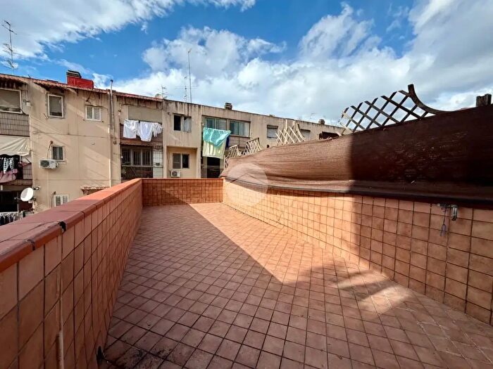 Appartamento trilocale in vendita in Via delle Filandare, Napoli