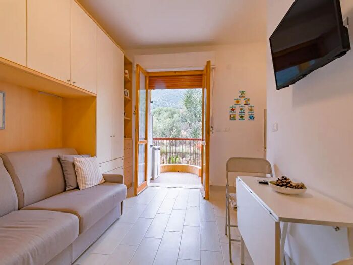 Appartamento monolocale in vendita in Via Chioso E Loro, Ceriale