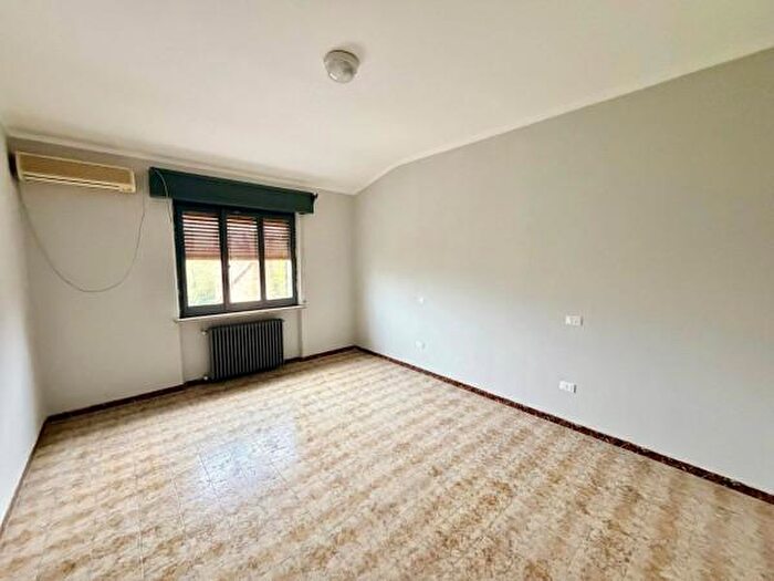 Casa trilocale in vendita in Via Santi Olza Po, Monticelli DOngina