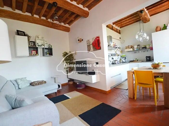 Appartamento con 5 locali in vendita in per Corte Ceci, Lucca