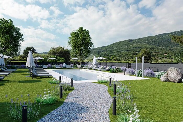 Appartamento bilocale in vendita in Via I Maggio, Costermano