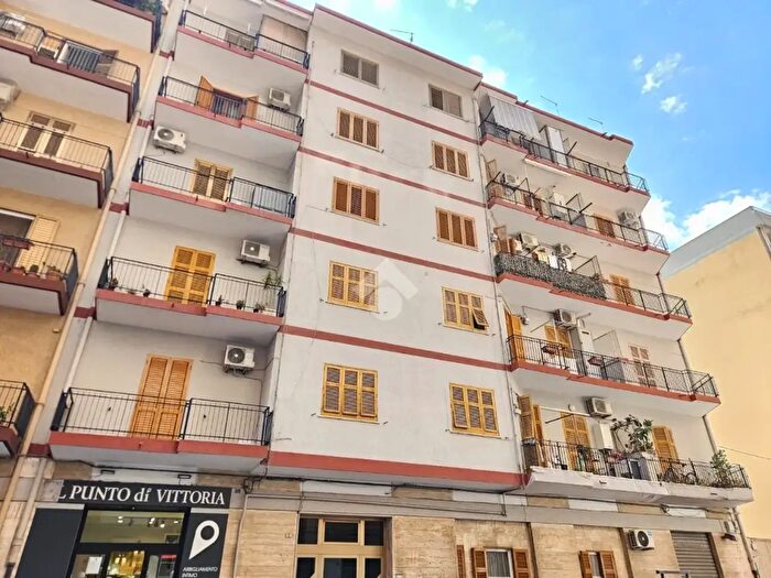 Appartamento bilocale in vendita in Via Fiume, Taranto