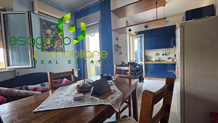 Appartamento quadrilocale in vendita in Pizzuta, Siracusa