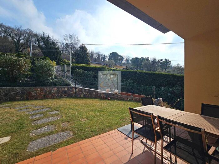 Casa trilocale in affitto in Località Chinet, Centro, Torri del Benaco