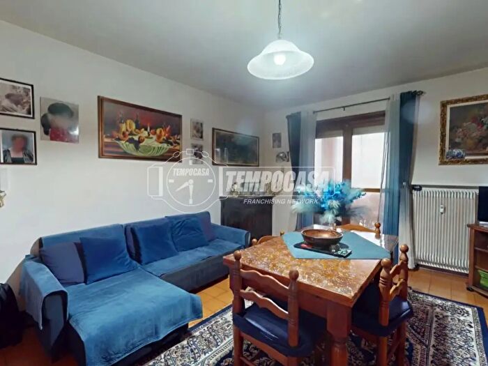 Appartamento trilocale in vendita in Via Martiri della Libertà a, Vinovo