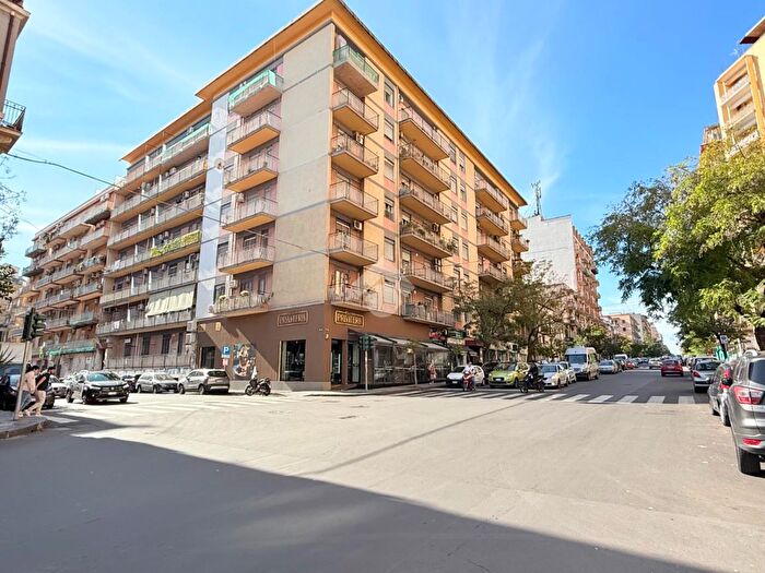 Appartamento quadrilocale in vendita in Via Ammiraglio Caracciolo, Catania