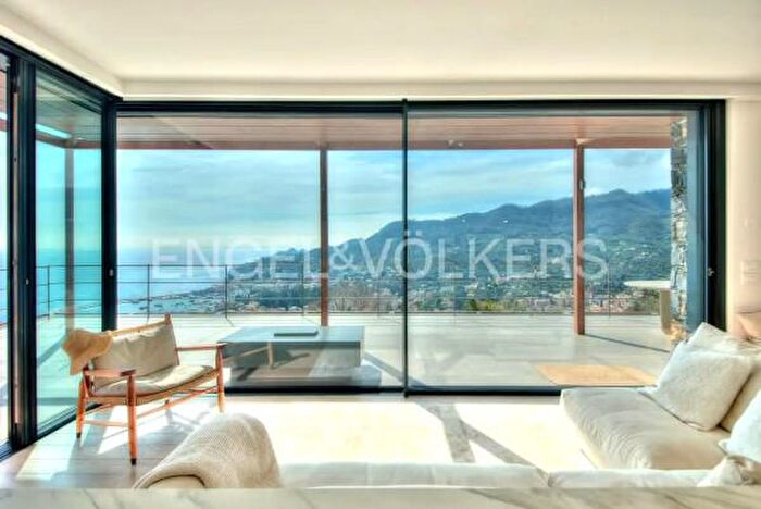 Appartamento quadrilocale in affitto in Via Aurelia, Santa Margherita Ligure