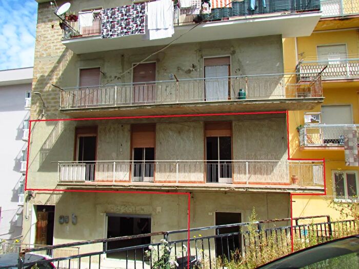 Appartamento con 5 locali in vendita in Via Lazio Sciacca, Sciacca