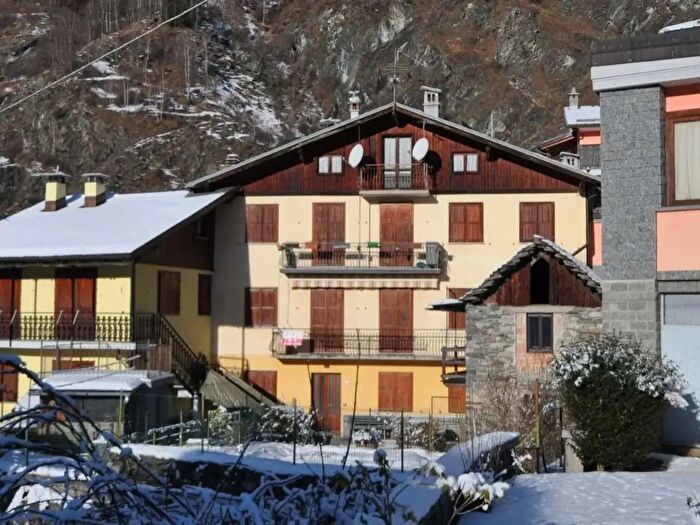 Appartamento con 5 locali in vendita in Via S Anna, Antrona Schieranco