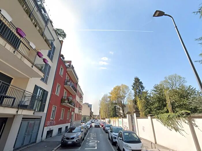 Appartamento bilocale in affitto in Via Scutari, Milano