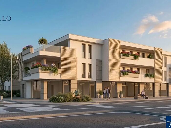 Appartamento quadrilocale in vendita in Piazza Pertini, Castel D'Azzano