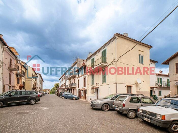 Casa bilocale in vendita in Via Vittorio Emanuele II, Giulianello, Cori