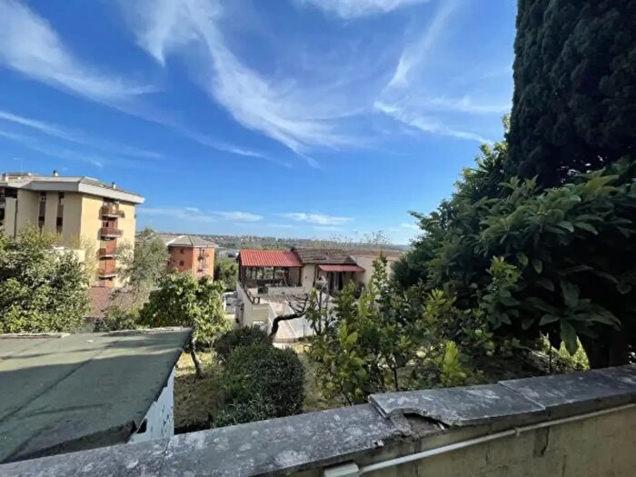 Appartamento con 6 locali in vendita in Via Fulda, Roma