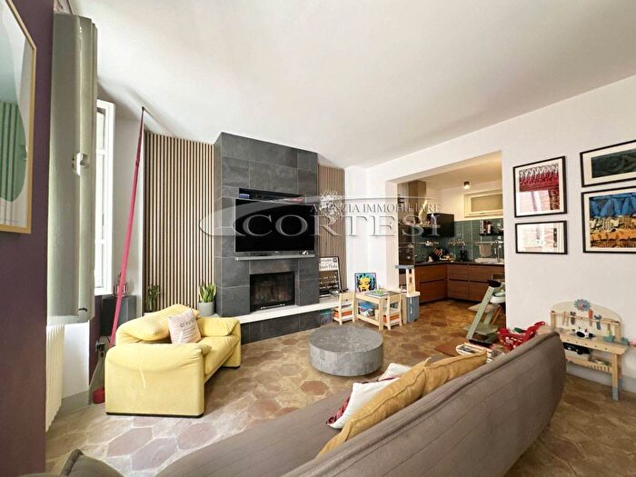 Appartamento con 6 locali in vendita in Via della Mattonata, Centro, Città di Castello