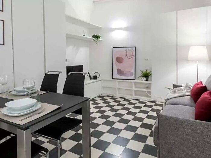 Appartamento monolocale in affitto in Via Santa Maria Fulcorina, Milano