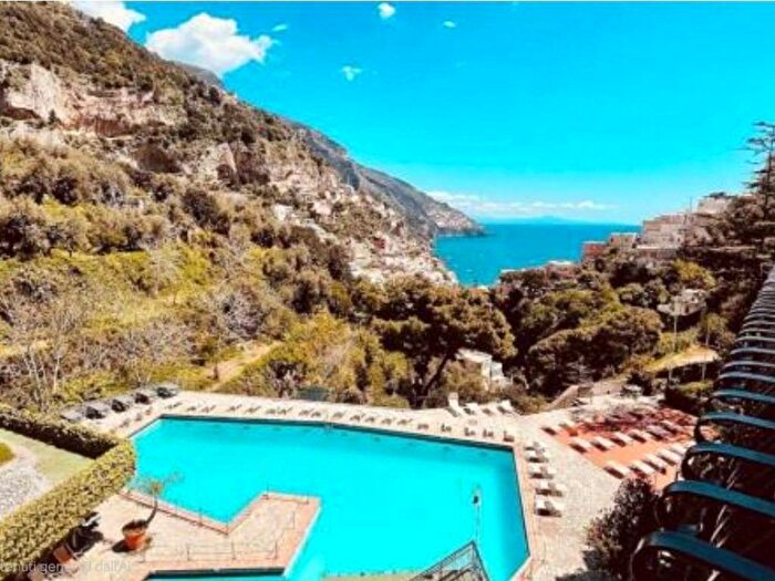 Appartamento bilocale in affitto in Via Pasitea, Centro, Positano