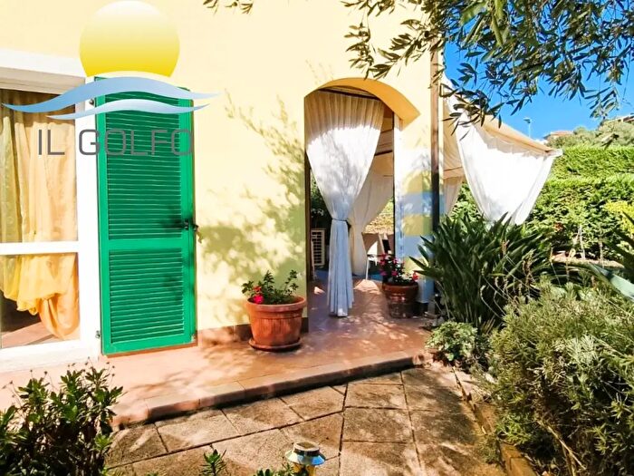 Appartamento bilocale in vendita in Via Ruvoa, San Bartolomeo Al Mare
