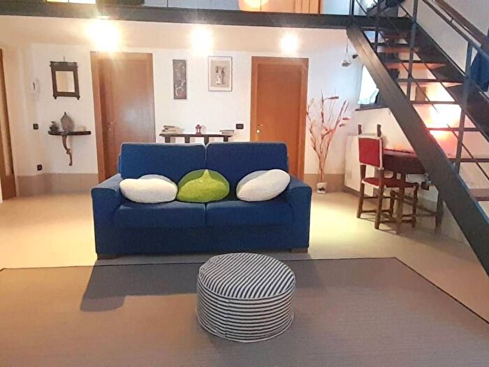 Appartamento trilocale in affitto in Campo San Barnaba, Dorsoduro San Barnaba, Venezia