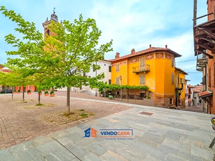 Appartamento quadrilocale in vendita in Via Umberto, La Morra