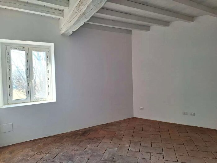 Appartamento trilocale in affitto in Via Conte Stefano Jacini, Triuggio