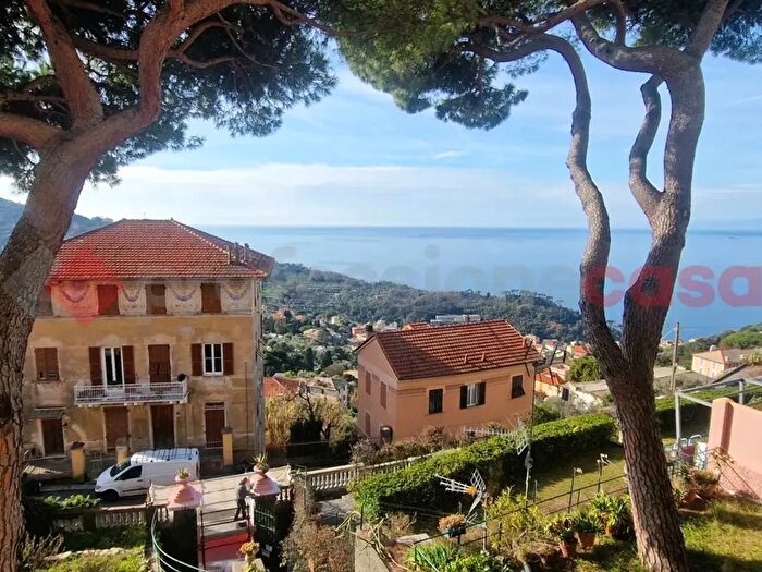 Appartamento con 5 locali in vendita in Via Ruta, Camogli