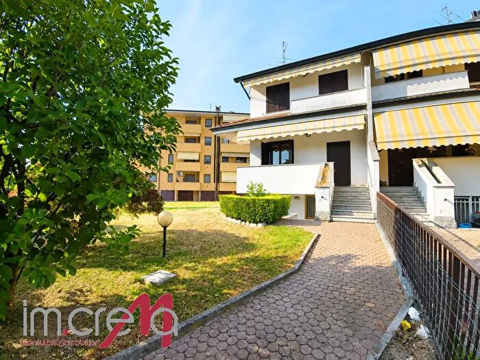 Casa con 5 locali in vendita in Via Matteotti, Paullo