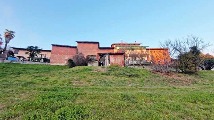 Casa bilocale in vendita in Via Rossi, Cinzano