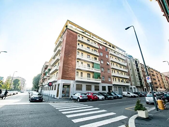 Appartamento bilocale in vendita in Via Cadibona, Milano