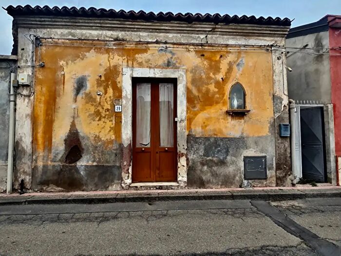 Appartamento con 10 locali in vendita in Via Marciano, San Gregorio Di Catania