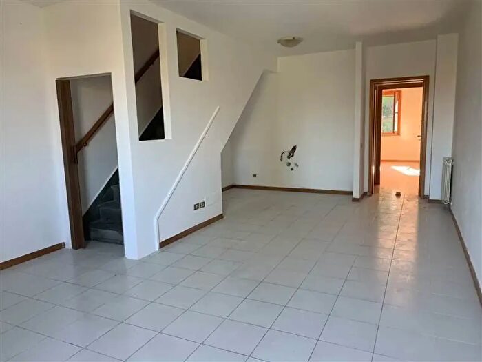 Appartamento quadrilocale in vendita in Castiglione Del Lago