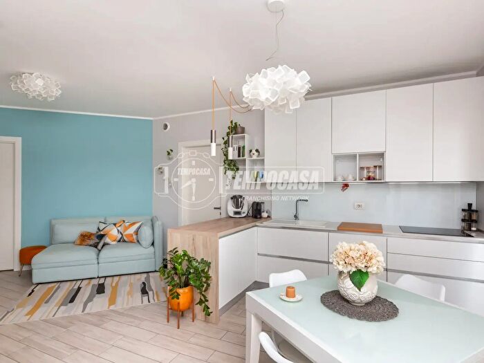 Appartamento trilocale in vendita in Via Cesare Battisti C, Moncalieri