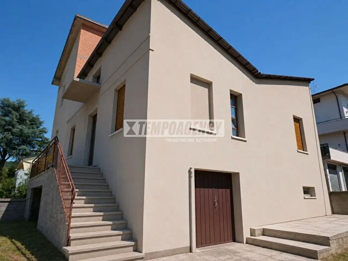 Appartamento trilocale in vendita in Viale Paganini, Sassuolo