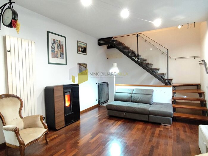 Casa con 7 locali in vendita in Cavalieri di Vittorio Veneto, Cascina