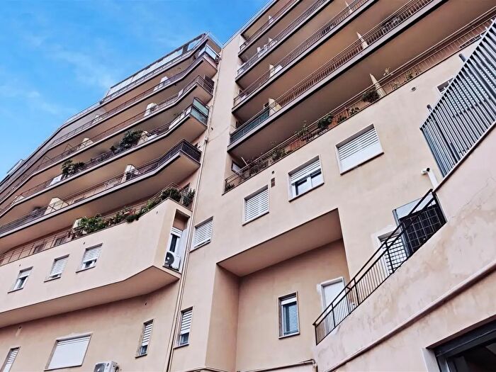 Appartamento quadrilocale in vendita in Via Oberdan, Bari