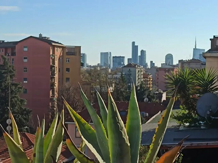 Appartamento quadrilocale in vendita in Viale Fulvio Testi, Milano