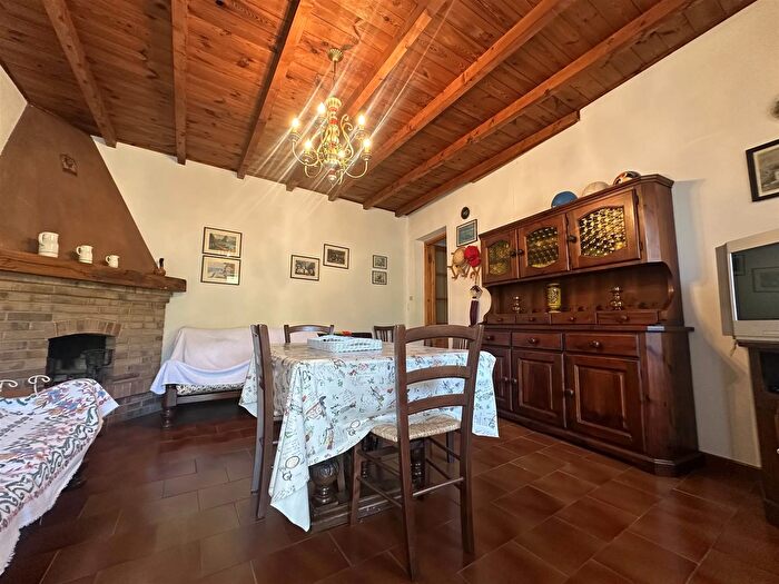 Casa quadrilocale in vendita in Novi Via Verdi Arquata Scrivia Tortona Lcitalia, Cabella Ligure