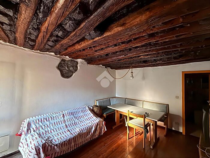 Casa trilocale in vendita in Via Brugnolo, Ono San Pietro