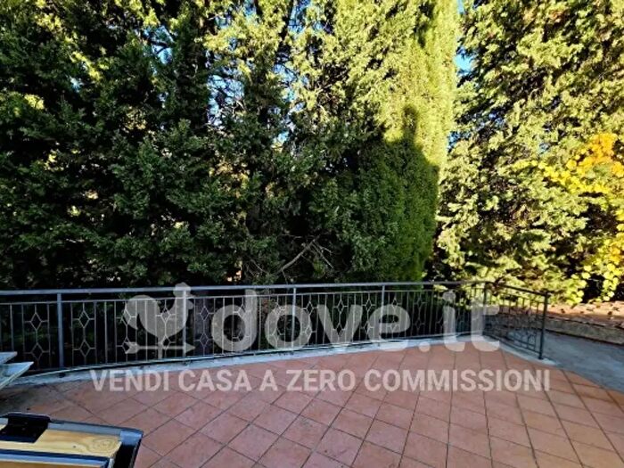 Appartamento trilocale in vendita in Via San Filippo, Castiglione DOrcia