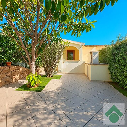 Casa trilocale in vendita in Via Goceano, Loiri Porto San Paolo